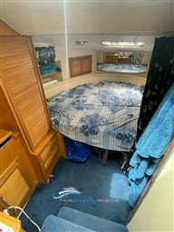 Space 290  camera V prua