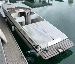 Cigarette 35 esterno