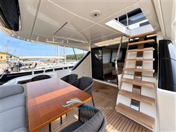 Ferretti 720 pozzetto
