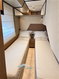 Ferretti 720 camera doppia