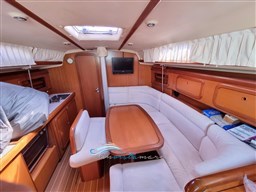 Grand Soleil  dinette