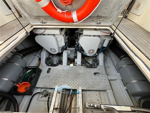 Striking 36 sala motori