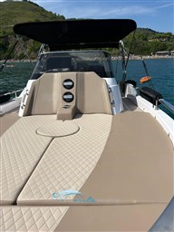 Ranieri 330  prendisole prua