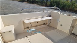 V 700  seduta pozzetto