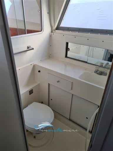 Bertram 33 bagno