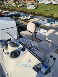 Bertram 33 guida fly 2