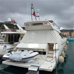 Ferretti 550 esterno 1