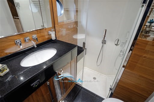Sunseeker 68 bagno