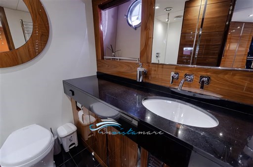Sunseeker 68 bagno 3