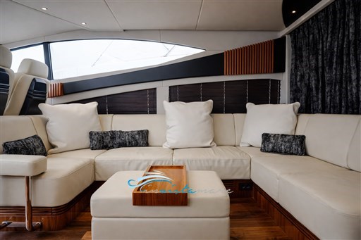 Sunseeker 68 dinette