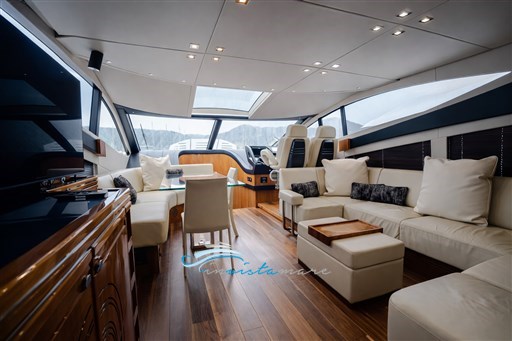Sunseeker 68 interno