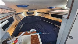 Sea Ray  camera V prua