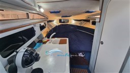 Sea Ray  vista interna