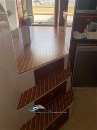 zafir 38 scala interno