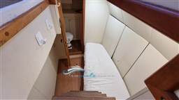 Aicon 56  cabina marinaio