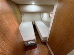 Blue Navy 430 camera doppia 2