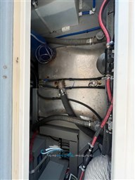 G Tender 8   sala motori