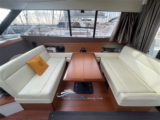 NC 11 dinette