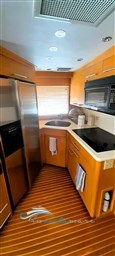 Hatteras 60 cucina