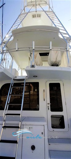 Hatteras 60 entrata
