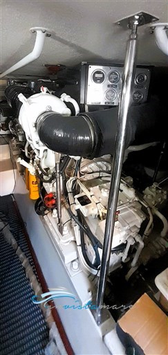 Hatteras 60 motore