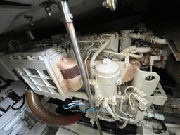 Uniesse 48  sala motori 3