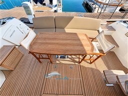 Prestige 500 tavolo pozzetto