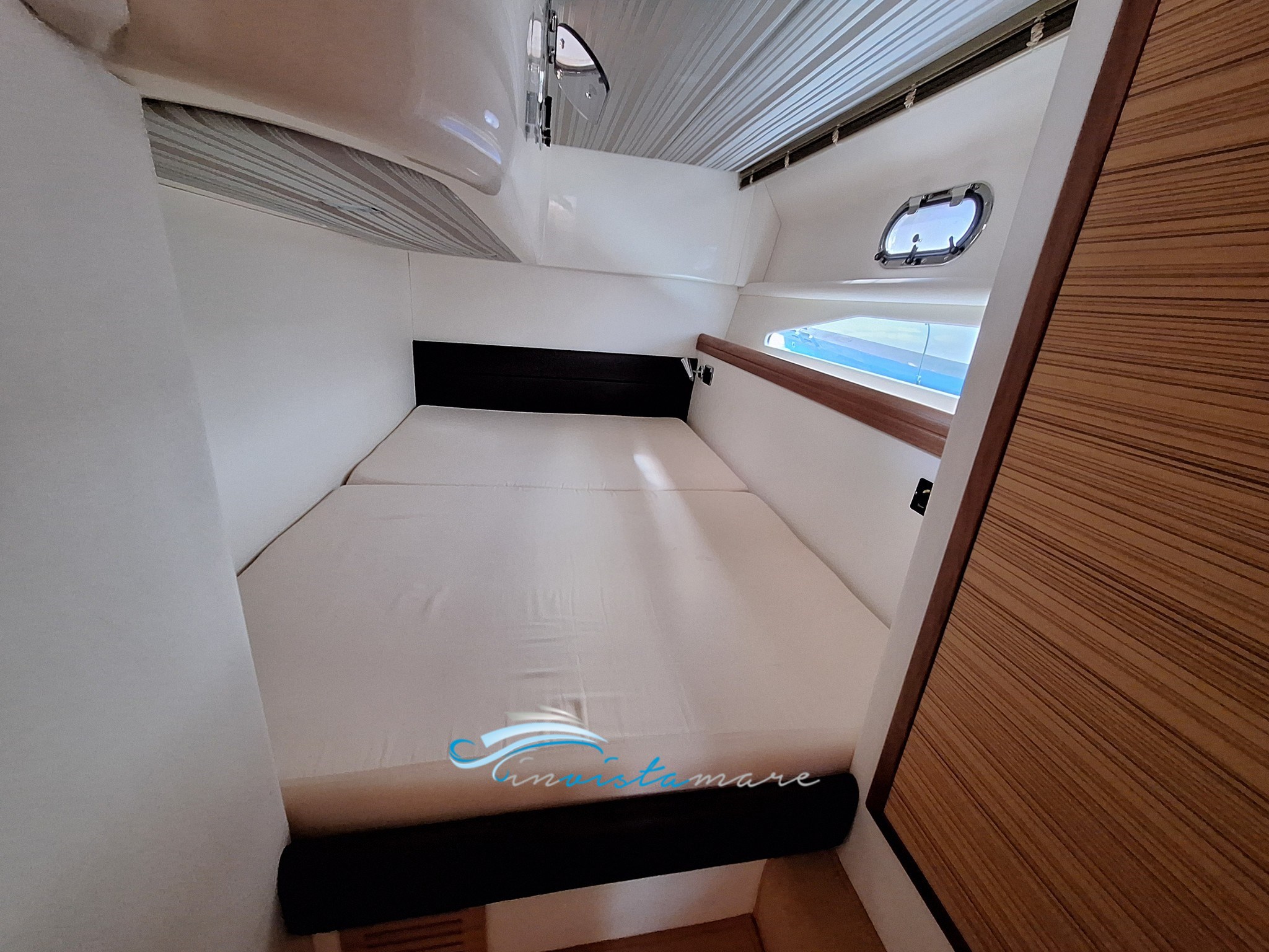 Airon 4300  camera francese
