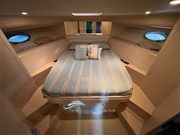 Uniesse 48  camera matrimoniale