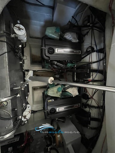 Bavaria 33 motori
