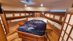 Dolphin 51 camera armatore