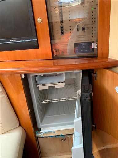 Endurance 41 frigo interno