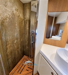 Trawler 43 bagno