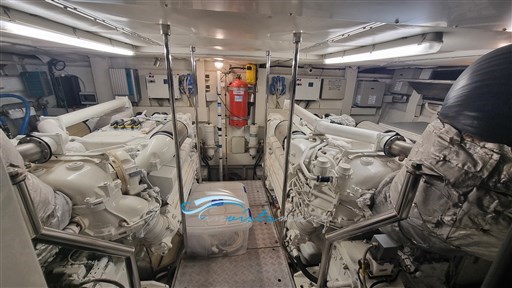 Riva 75 sala motori