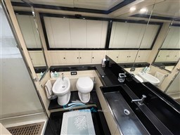 Riva 75 bagno