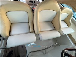 Cranchi 43 sedili guida