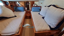 guy couach 22 camera doppia 1