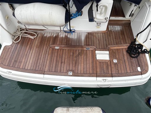 Smeraldo 37 piattaforma