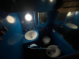 Navarcantieri 46 bagno 2