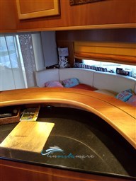  Cayman 62  particolare interno