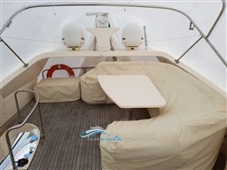 Cayman 62  copertura