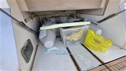 Blu Martin 52  particolare