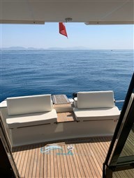 Ferretti 120 pozzetto 3