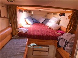 Oceanis 32 camera V prua