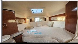 Sea Ray 335  camera matrimoniale