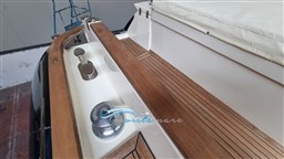 Dolphin 51 particolare 2