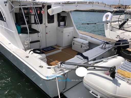 LUHRS 32 POSTERIORE