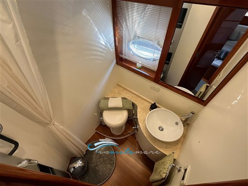 Pershing 50  bagno 2