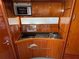 Pershing 50  cucina