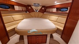 Carnevali 145 camera V prua